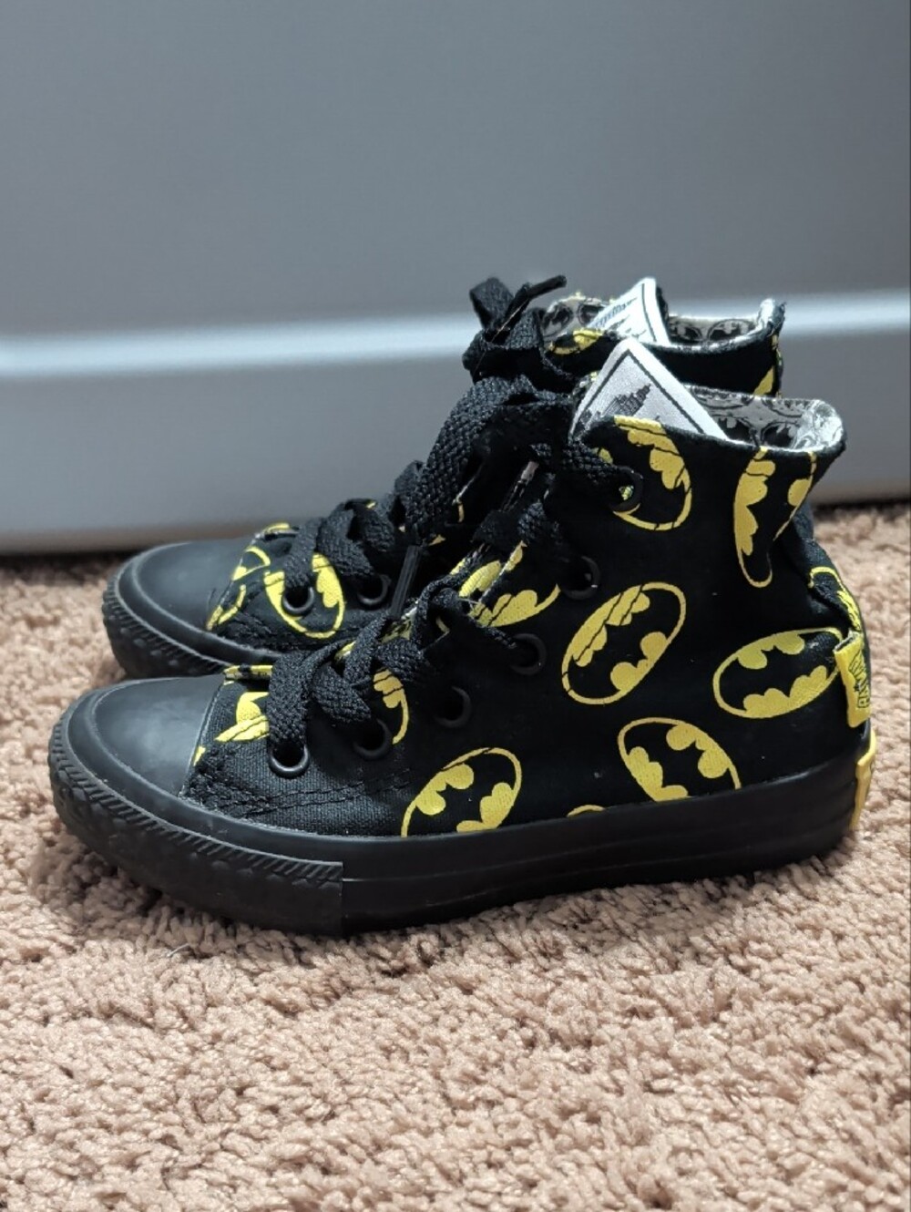 Kids Black & Yellow Batman Logo High-Top Sneakers - Picture 3 of 5